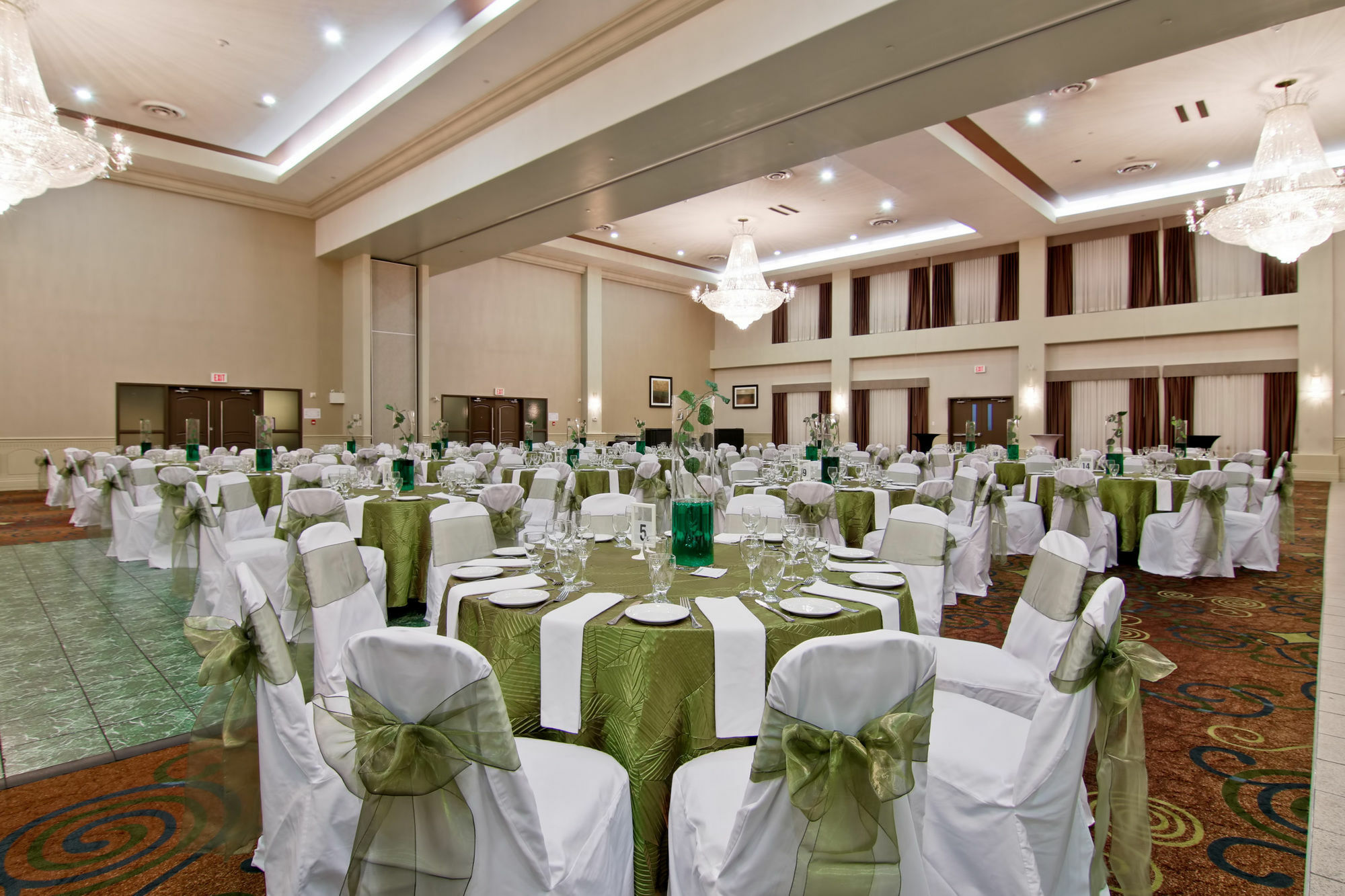 Clarion Hotel & Conference Centre Шърууд парк Екстериор снимка